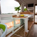 Botel Lisa Boot 1