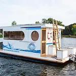 Botel Lisa Boot 1