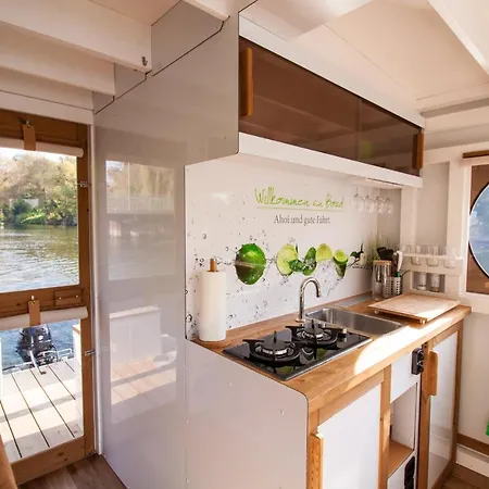 船上ホテル Lisa Boot 1 Priepert